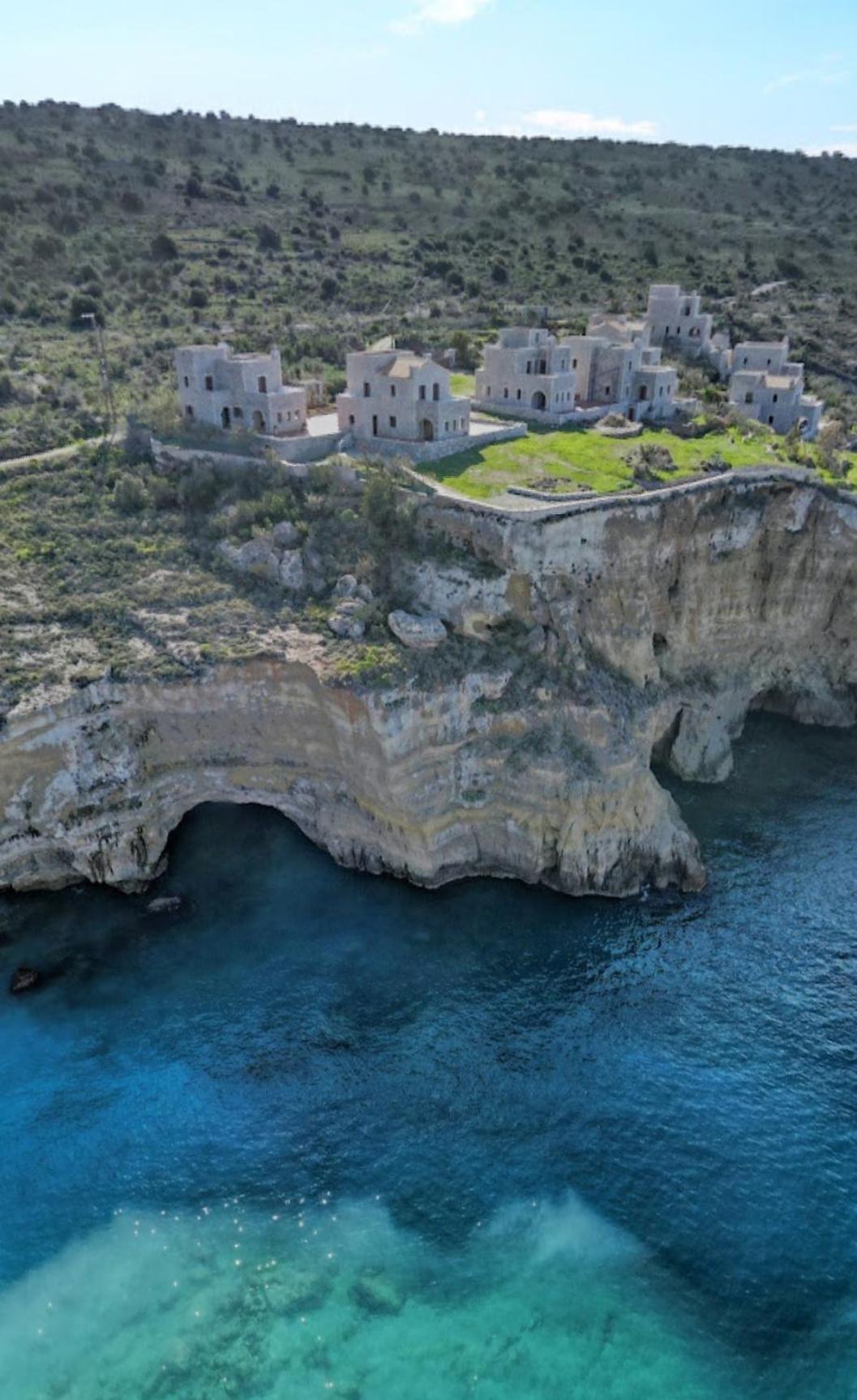 Athevillas Antonis *