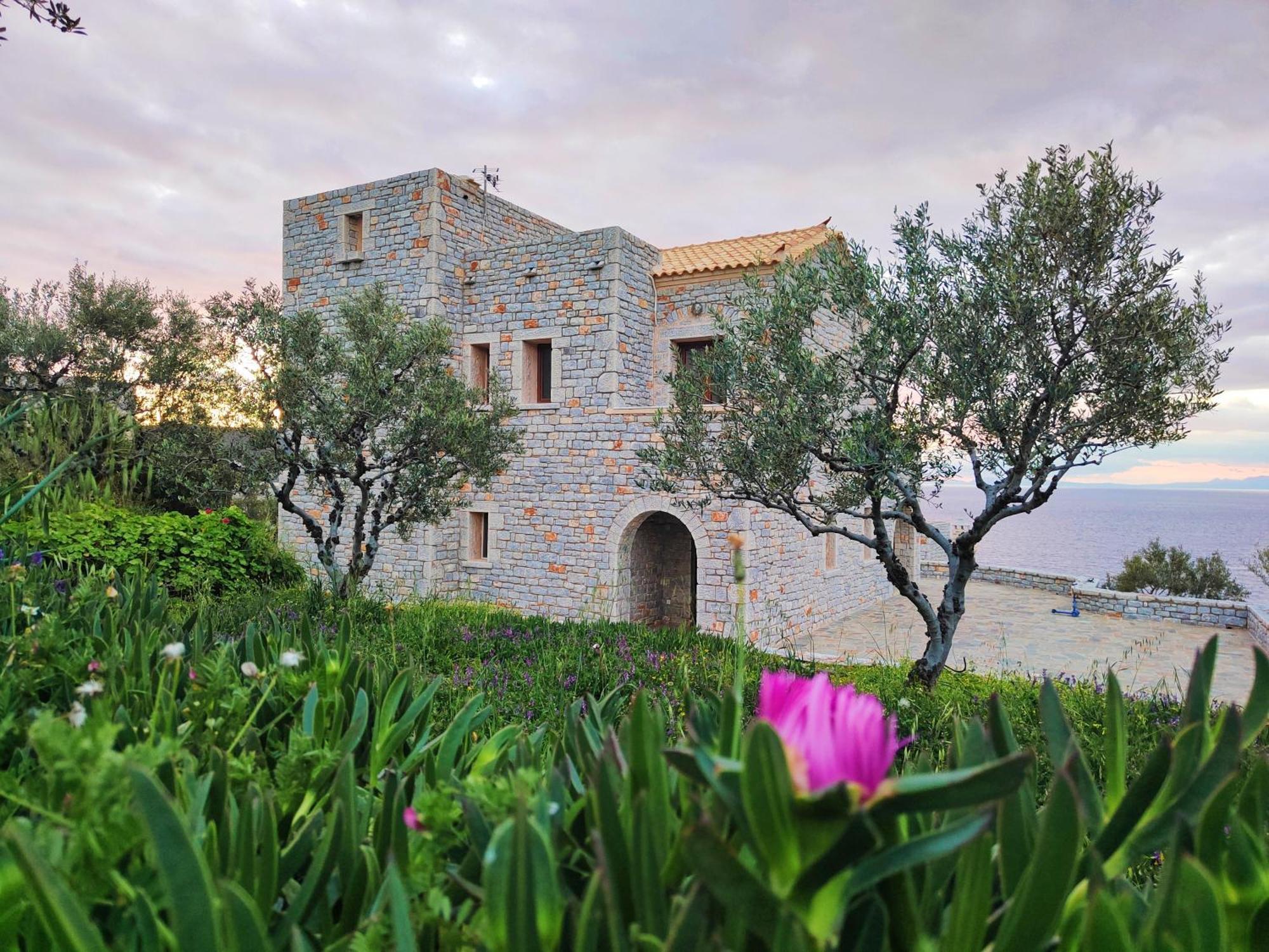 Athevillas Antonis Villa