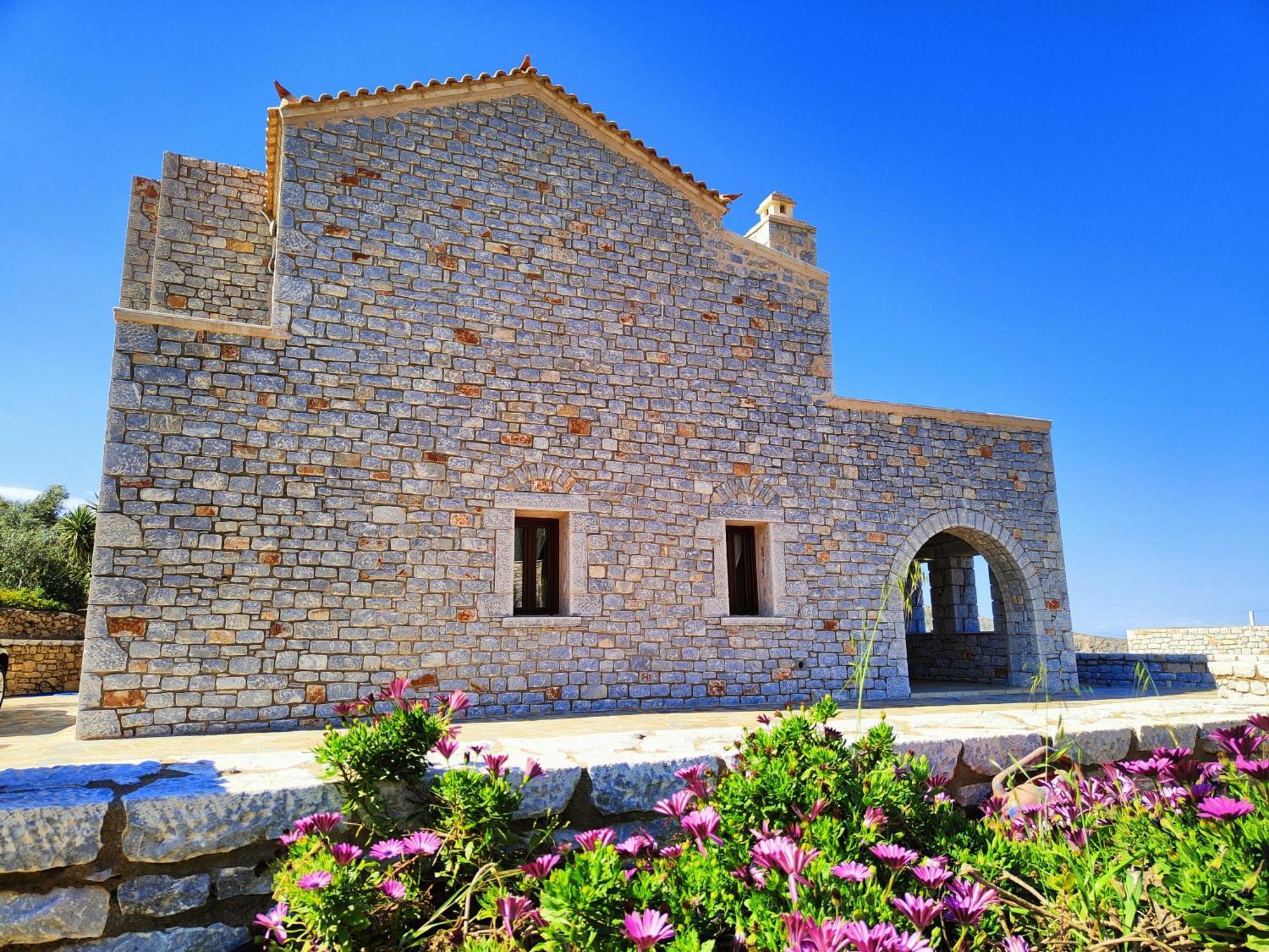 Athevillas Antonis Villa *